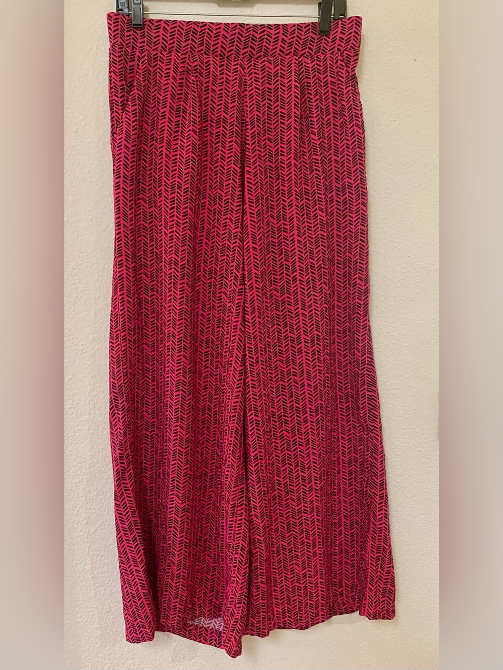 Torrid Pink Patterned Wide-Leg Pants - Size 00 - Quick List For Live
